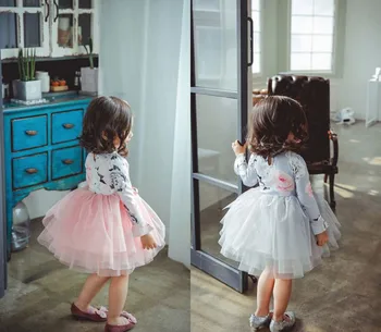 Vaikų mielas kamuolys suknelė suknelė 2019 m. rudenį merginos skaitmeninio spausdinimo gėlių suknelės vaikams mergina purus princesė suknelė