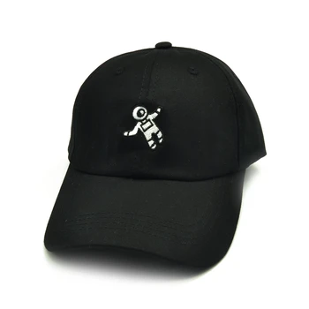 Astronautas Beisbolo kepuraitę unisex siuvinėjimo Astronautai skrybėlių Mados Tėtis kepurės Reguliuojama Medvilnės Snapback Skrybėlės 4 spalvų