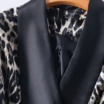 Nauja rudens ir žiemos moterų kostiumas kelnės-dviejų dalių kostiumėlį Aukso aksomo leopardas spausdinti ponios striukė elegantiškas kelnės aukštos kokybės