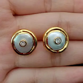 16mm Gėlavandenių Baltųjų Monetų Perlų, Aukso spalvos, Padengtą Stud Aišku, Cz Auskarai