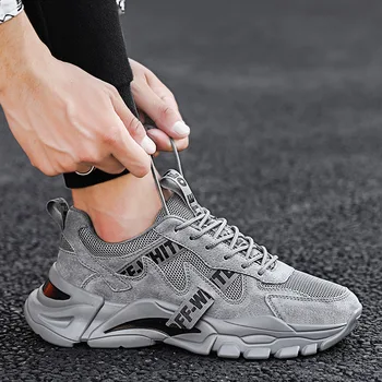 2020 m. Pavasarį nauji sportiniai vyriški bateliai mados tendencija mesh bateliai korėjos versija storio apačioje atsitiktinis batai, bėgimo bateliai vyrai