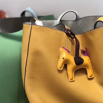 Odos nešti maišą dvipusis kontrasto spalvų pirmas sluoksnis karvės odos didelis maišas pečių maišą rankinės