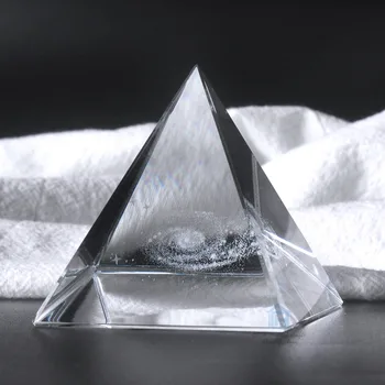 80mm 3D Lazeriu Graviruotas galaxy krištolo stiklo Piramidės Fengshui Statulėlės Už Namų Biuro Dekoras