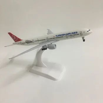 JASON TUTU 20cm Turkija Boeing 777 Plokštumos Modelio Lėktuvo Modelis turkijos Orlaivio Modelis 1:300 Diecast Metal lėktuvų žaislų, Dovanų Rinkti