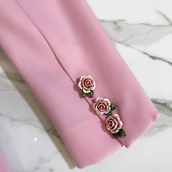 AELESEEN Mados kilimo ir tūpimo Tako Rožinės spalvos Švarkas Aukštos Kokybės Dizaineris 3D Gėlių Mygtuką 