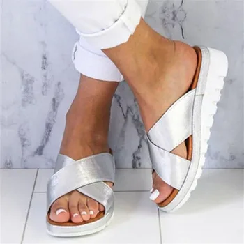 Dizaineris Šlepetės moterims 2020 m. naujas butas mados sandalai fifo paplūdimio bateliai vasaros moterų sandalai platforma didelio dydžio batus
