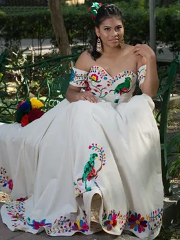 Pasakų Baltas 3D Gėlių Kamuolys Suknelė Meksikos Quinceanera Prom Dresses Siuvinėjimo Saldus 16 Suknelė Vestidos 15 Anos