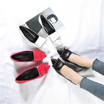 2019 m. Pavasarį naujas storio su laukinių moterų bendrosios batai korėjos versija seklių burną nurodė juoda raudona obcasie darbo batai