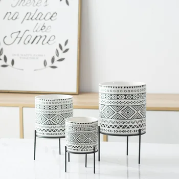 Mėsinis gėlių puodą nustatyti kartu su lentyna Šiaurės stiliaus INS stiliaus modernus minimalistinio keramikos, juodos ir baltos juostelės šviežių puodą
