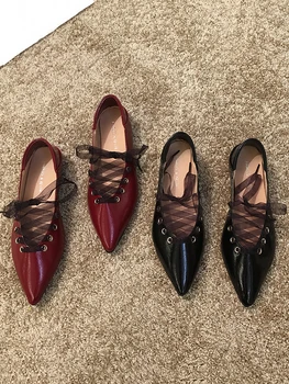 Moterų batai smailianosiai batai 2019 m. rudenį nauji batai kirsti dirželiai lakinės odos minkštas apačioje batai