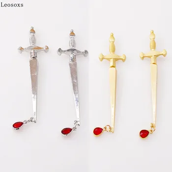 Leosoxs 2 kūrinyje Hip-hop auskarai moterų tamsiai kardas kietas gražus auskarai 2020 naujos mados ju raudonojo kryžiaus kardas auskarai