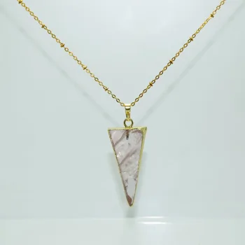 5ps Rožinės spalvos Natūralaus akmens bižuterijos kristalų pakabukas moterų aukso bezel akmens žavesio trikampis pakabukas už karoliai šalis