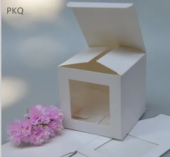 8*8*8cm baltos spalvos kraft popierių popieriaus dėžutė su permatoma pvc langą,džiaugtis ekranas/dovanos ir amatų popieriaus langą pakavimo dėžutė,kvadratinė popieriaus langelį